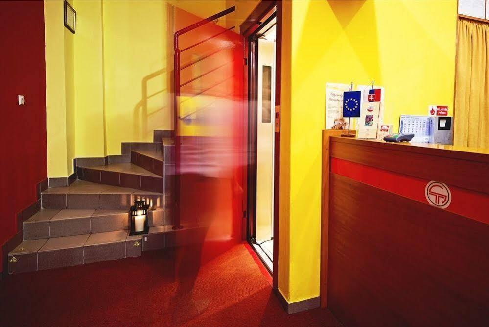 Penzión Tavel Prešov Exterior foto